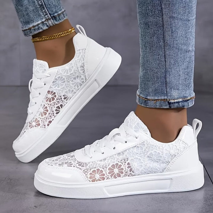 Hollis | Floral Lace Sneakers